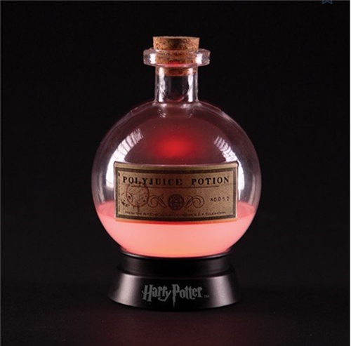 Harry Potter Colour-Changing Potion Lamp - Lifestyle
